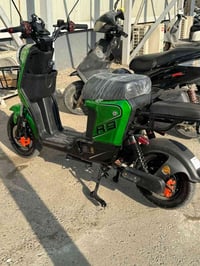 دراجة R9 للبيع جديده الله شاهد بس تاركهه وبطارياتهه كعدن تحتاج بطاريات...