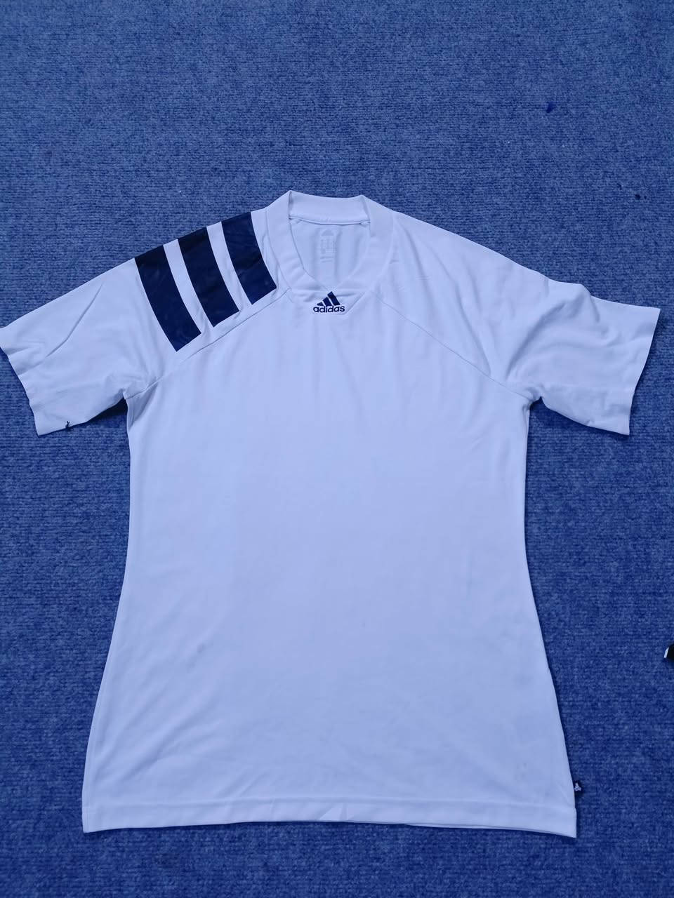 قطعه حديثه من adidas🔥🙈
قياس القطعه مديم 💪🎷


**إذا كنت صاحب هذا الإعلان وتريد حذفه لأي سبب، رجاءا أرسل رسالة إلى الدعم الفني**