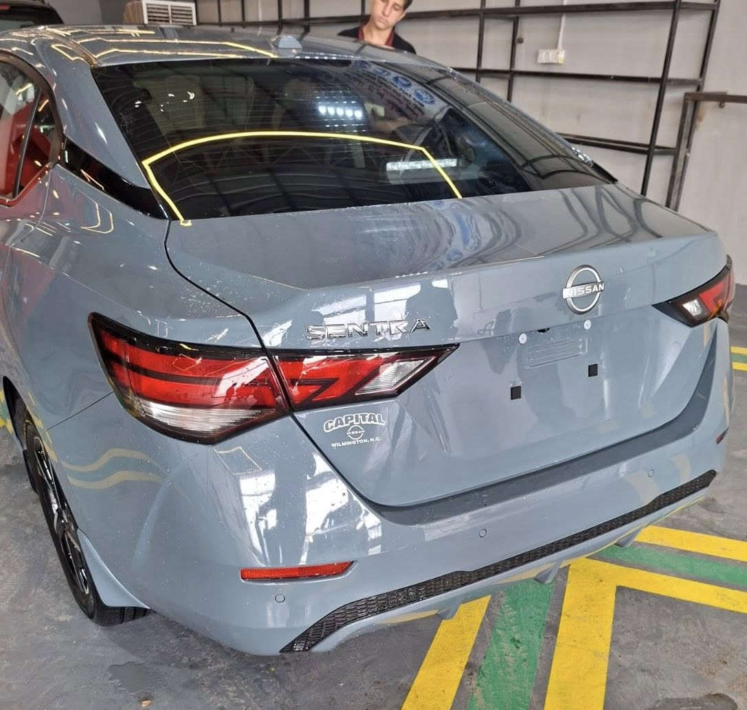 نيسان سنترا SV 2025
السعر ١٣٥$ تم تنزيل السعر بسبب ارتفاع الدولار$
تبديل فقط بنيد واما الدواخل ايرباك دركة و برده فقط
والباقي كفالة من كل شي وماينقصها اي شي 
مواصفات الSV معروفه رادارات امامي جانبي خلفي حساسات خلفية كامره شاشه كبيره تدفئة كشانات و دركه 

رقم الهاتف ***********
