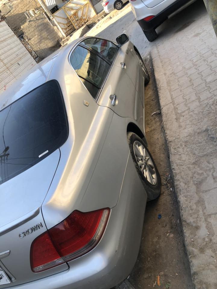 شاهينه لبيع 
دكمتين سيارة جديدة 
جاهزة مكينة كير حدادة تخم تاير 
مكان البصرة 
السعر. 38
الاستفسار مراسلة الرقم 
***********
