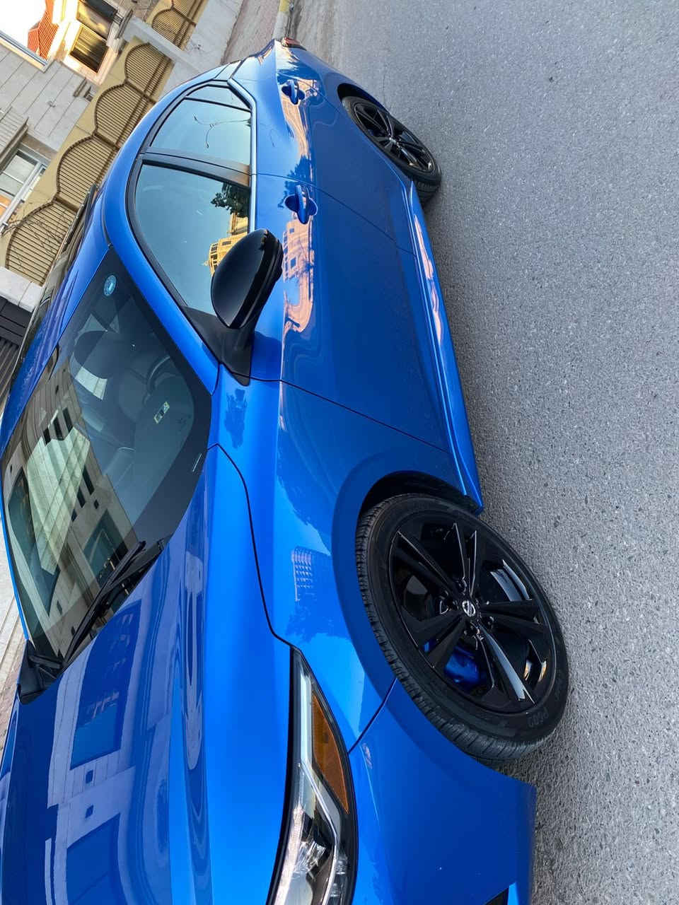 نيسان سنترا.2023  SR  
 الصنف: SR
سعة المحرك: 2000 cc
بدون صبغ كفالة عامة فقط بارد بابين وشويه من جاملغ خلفي ليبل واحد سيارة بدون فتح برغي او تبديل  

رقم السيارة: سليمانية
اللون:
الخارجي: الون چويتي)
الداخلي: أسود مع برتقالي

المواصفات :
مصابيح أمامية زينون لايت لد نهاري وليلي اشارة حاجب لكزز 
كشافات زينون
تشغيل بصمة
بصمة أبواب
ستيرن هزاز 
نظام Apple CarPlay واندرويد اوتو
كاميرا خلفية +خمس كامرات
كاميرا أمامية (نظام مساعدة البقاء في المسار)
رادار أمامي
رادار خلفي للوقوف المفاجئ
حساسات للمرايا الجانبية
نظام تحديد المسار
قيادة شبه ذاتية
تحكم من المقود فوول
مثبت سرعة
حجر بيئة بلاد
سلايت بس مو سقف كامل اسود
كشانه جلد وكهرباء تدفه الكشانه +ستيرن
اناره حاملات اكواب بالباب

ارضيات سياره بلادي +بصمتين بلادي +عده وقفل تايرات على وضع شركة كل اغراضها
مكان سيارة اربيل تحويل او وكاله•
التواصل 
***********
