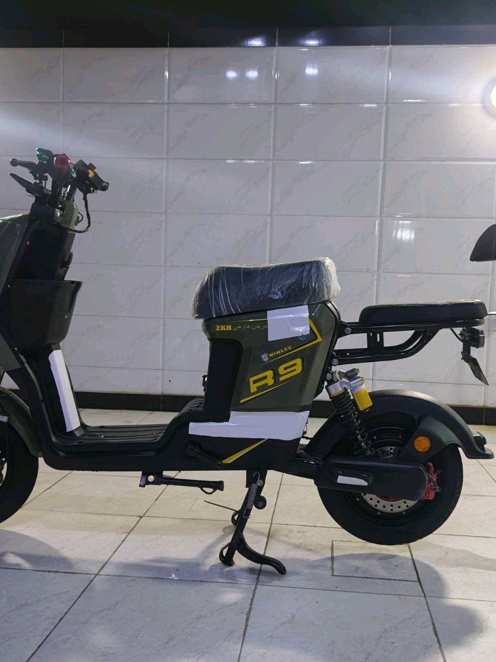 للبيع  دراجه شحن R9
مديل 2026 شركه هاوجي
مواصفات: دراجه مستعمله شهرين نضيفه على ايدي قراضه بل كارتون كلشي بلادي  قاسله مره وحده
كفاله عامه مابيه ولا شخط  ماشي بس على نمره الثانيه 
سعر 535 وبيه مجال وانت لاتفكر بل سعر هله بيك يمته ماتريده النوان بصره ابي خصيب تواصل على هذا الرقم وتساب ***********