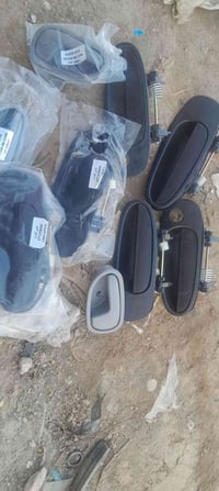 متوفر يدات خارجيه كورلا 95 ويدات داخليه كيه سيفيه 07813307342