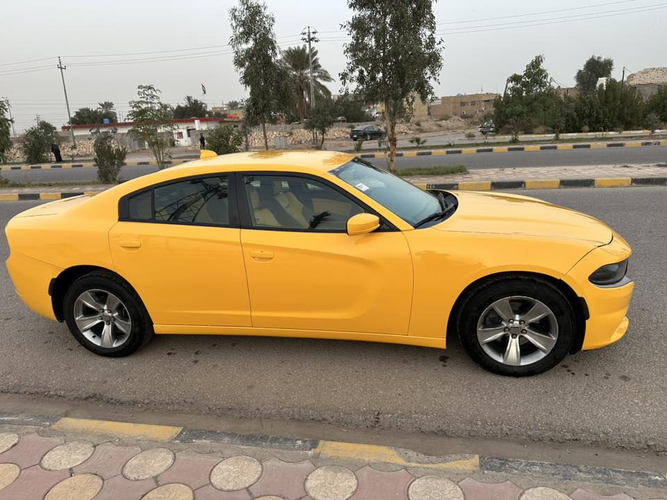 السلام عليكم سيارة جارجر جاهزة من كلشي السيارة تقرير
اصل 15 معلايه 17
جاهزة من تخم تاير وحداده وصبغ جديد 

العمارة المجر الكبير 
السعر 160 
***********
***********
