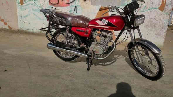 موطور بارت99999مفتوح قبل يومين عمرتو النضافه كبال عينك
السعر 300وبي مجال العنوان بادوش
التواصل واتساب او اتصال***********
