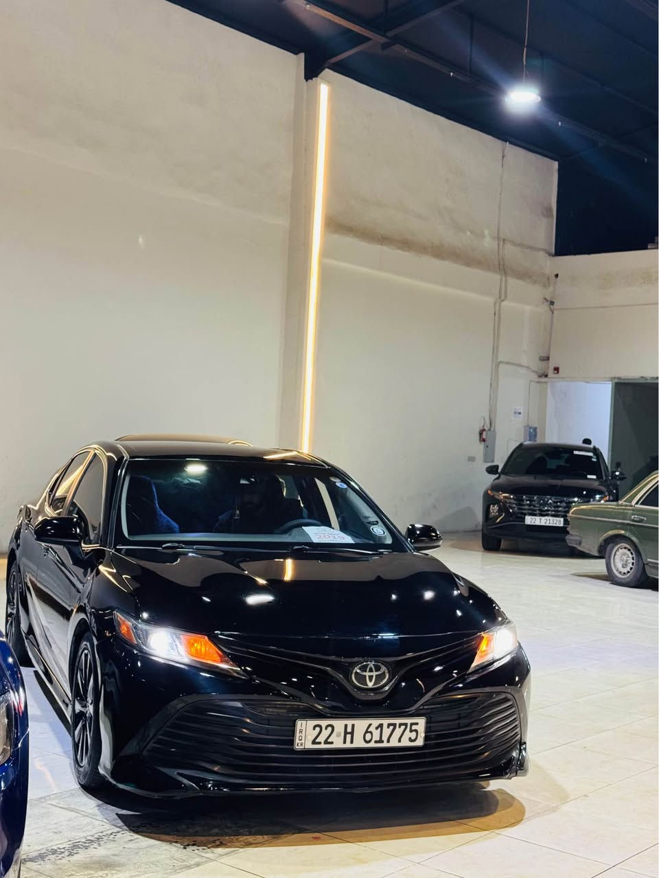 تويوتا كاميري ئةمريكي موديل ٢٠١٩ رةنگي رةش قةتران سةيارةك جوان پيش و پشت كةپس يةك پارچة و نيو بي ناو گرتن بي ئةيرباگ هةمووي بة شةرت رةقةم سةنةوي نوية بة ناوي خومة ٩٨ ميل رويشتووة گير و مةكينة بة شةرت سعري ١٧٠$ وةرةقة مةجال -***********📞—*********** أربيل, العراق
