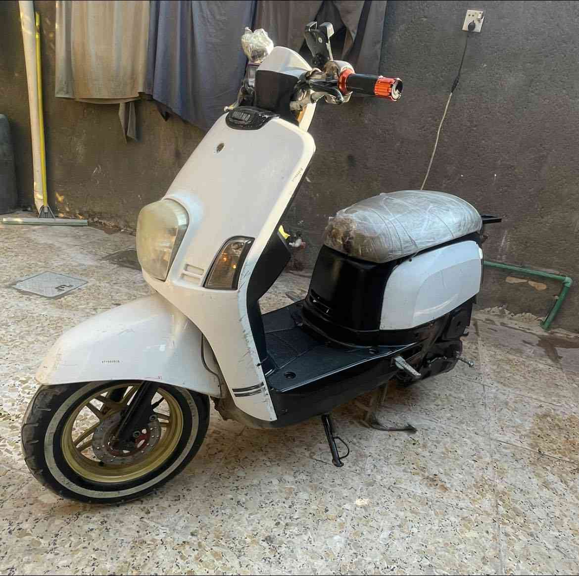 للبيع دراجه ماكس بوليس  مال شالله خير من الله سرعته كلش حلوه بيه غراض رياضي سعر ٤٧٠ وبيه  مجال بسيط مو شرايد لا تدخل متوجين خاص الاستفسار اكثر رقم ***********
