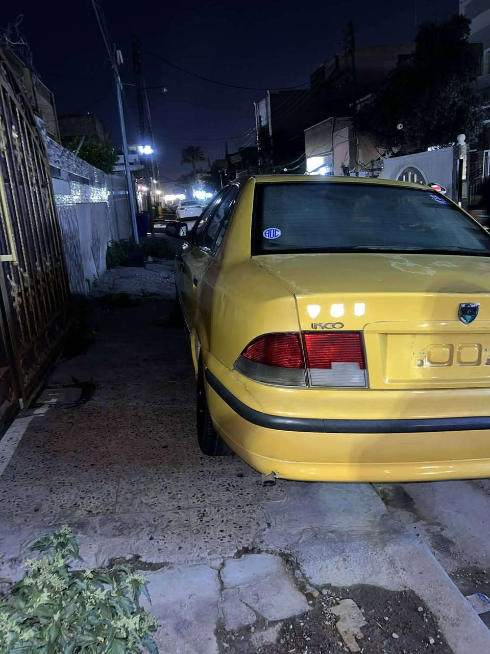 السلام عليكم سياره سمند موديل 11للبيع رقم نكليزي بغداد مكينه جديده سياره خير من الله  السعر 30وبيها مجال مكان سياره بابل المسيب هذه رقمي ***********
