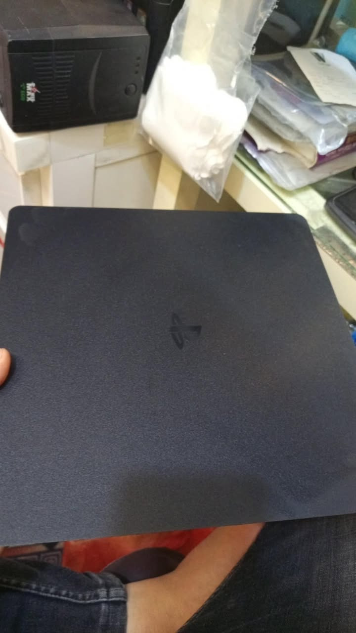 سلام عليكم بلي فور 4
جديد والله مستخدم سبوع وضامينه
وياه يوبي اس +يدات 2+براد +اقراص 2
مكاني كربلاء حي العباس


**إذا كنت صاحب هذا الإعلان وتريد حذفه لأي سبب، رجاءا أرسل رسالة إلى الدعم الفني**