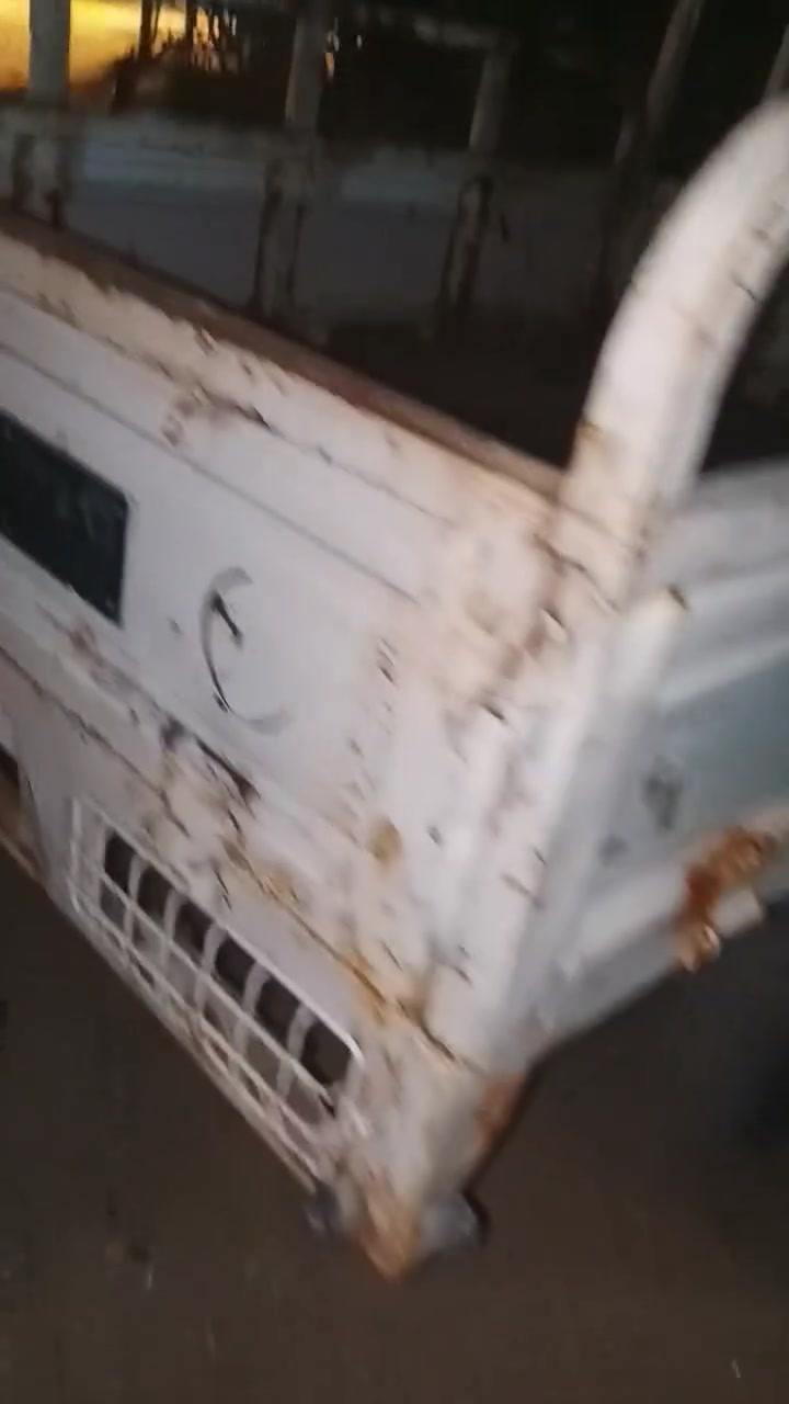 بدر نظيف لا مكصوص ولا مخيس عاوزه ترتيبات شويه للبيع موديل 20 سعره 300 اللي يريده خليه يراسلني


**إذا كنت صاحب هذا الإعلان وتريد حذفه لأي سبب، رجاءا أرسل رسالة إلى الدعم الفني**