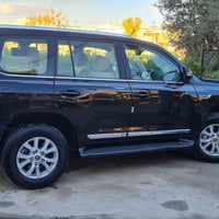 للبیع 2021 v6 مواصفات Gx ماشیة 50 الف حیل نظیف للتواصل مع صاحب ارجوا ا...