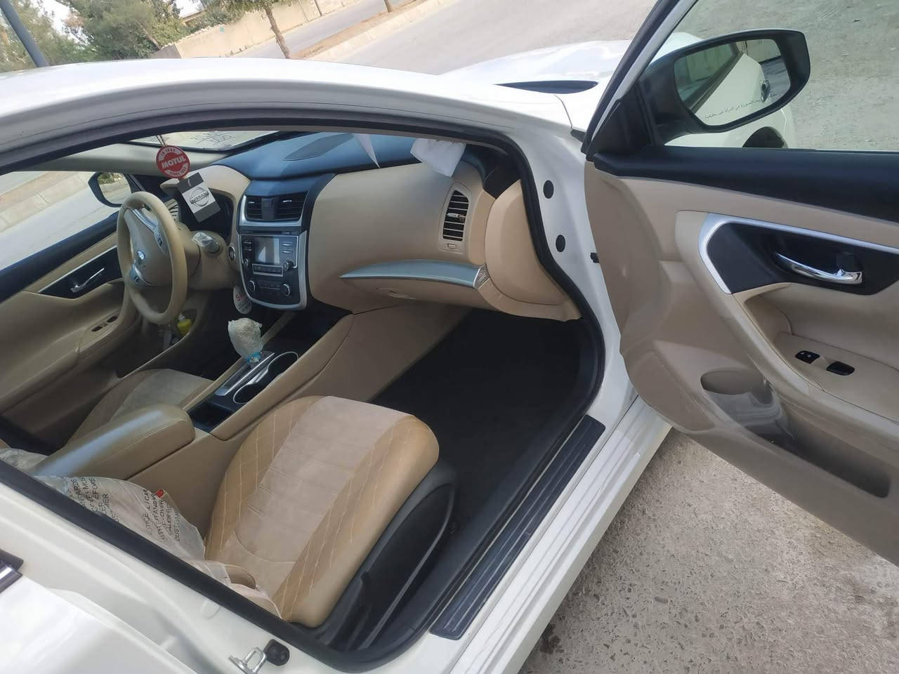 بۆ فرۆشتن ئاڵتیما ٢٠١٧ خلیج SV
لۆک لۆک بێ بۆیاخ بێچاڵ کلین 
مەکینەو گێڕی نەکراوەتەوە تایەی تازەیە هایدرۆلیکی گێڕی لای خۆمان گۆڕاوە سەیارەی مەعرەز نیە 
ژ.م/***********
