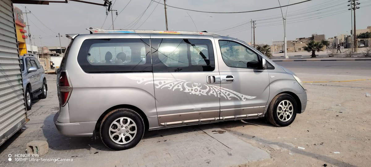 سلام عليكم للبيع سياره ستاركس موديل 13سياره نضيفه وحلوه ماناقصه شي لاتنقيص ولا تبخير كهربائيات كله شغاله سعر 175وبيه مجال مكان البصره الزبير ستفسار *********** واني بخدمت الطيبين
