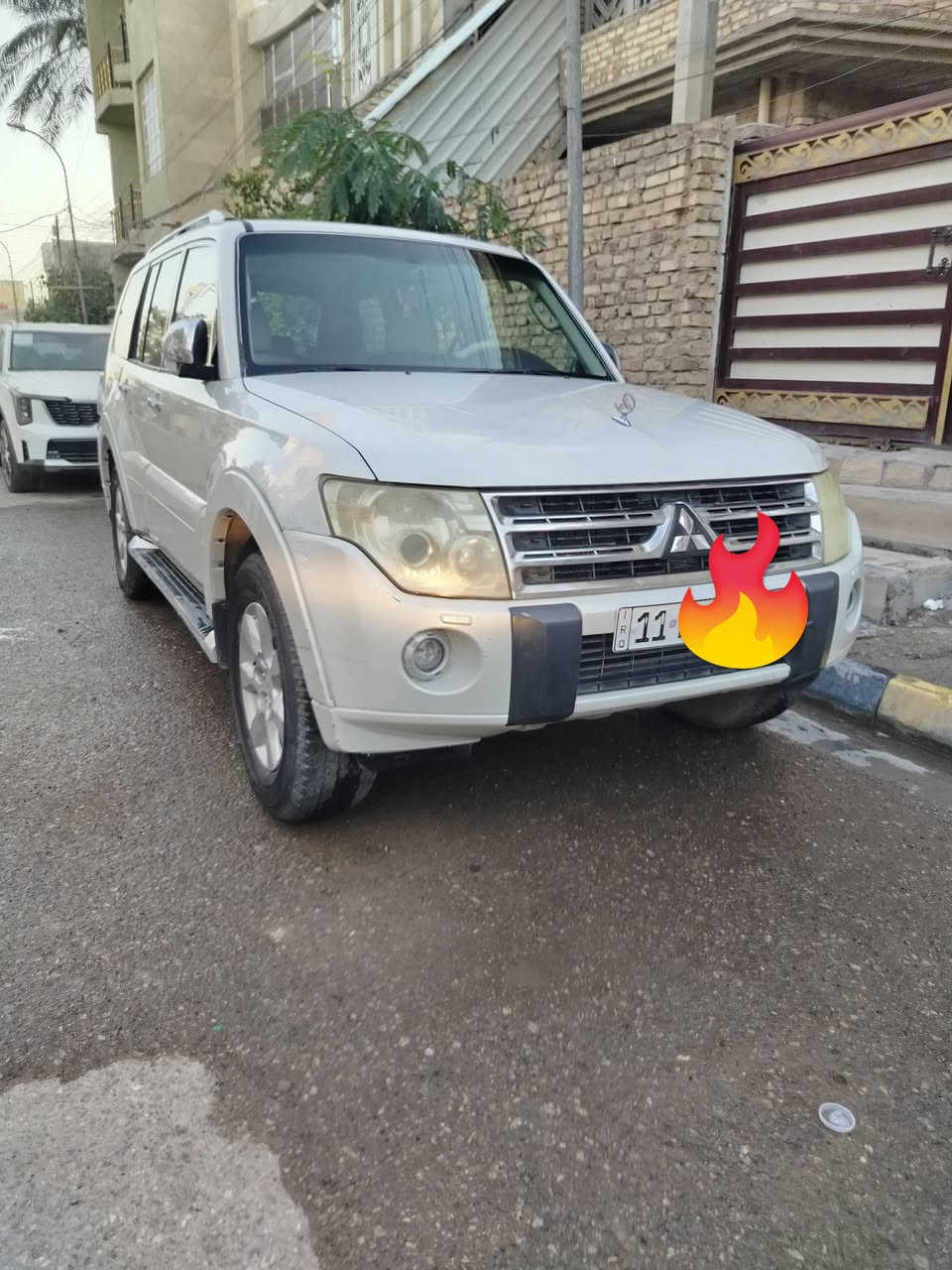 للبيع باجيرو حفتور2010مكفوله كفاله عامه من الدعاميه للدعاميه 
كامل مواصفات
مقاعد كهربائيه
كامره خلفيه
حساسات
شاشه
٧راكب
تبريد ٣ قطع 
سياره جديده ونظيفه مال جناي للستفسار تصال على الرقم ***********
