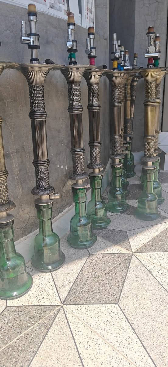 اراكيل للبيع العدد 30 قطعة 
10 قطع موديل 25 استخدام 6 اشهر سعر القطعه 75
20 قطعة موديل 24 استخدام موسم واحد سعر القطعه 65
كامل ملحقات شيشه وقمجي للبيع شلع أو نص الكمية 
العنوان ديالى -بعقوبه ***********
