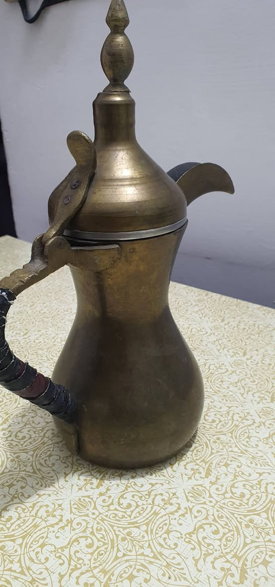 السلام عليكم للبيع دله نحاس قديمه سعرها 60 ارتفاعها 30سم


**إذا كنت صاحب هذا الإعلان وتريد حذفه لأي سبب، رجاءا أرسل رسالة إلى الدعم الفني**