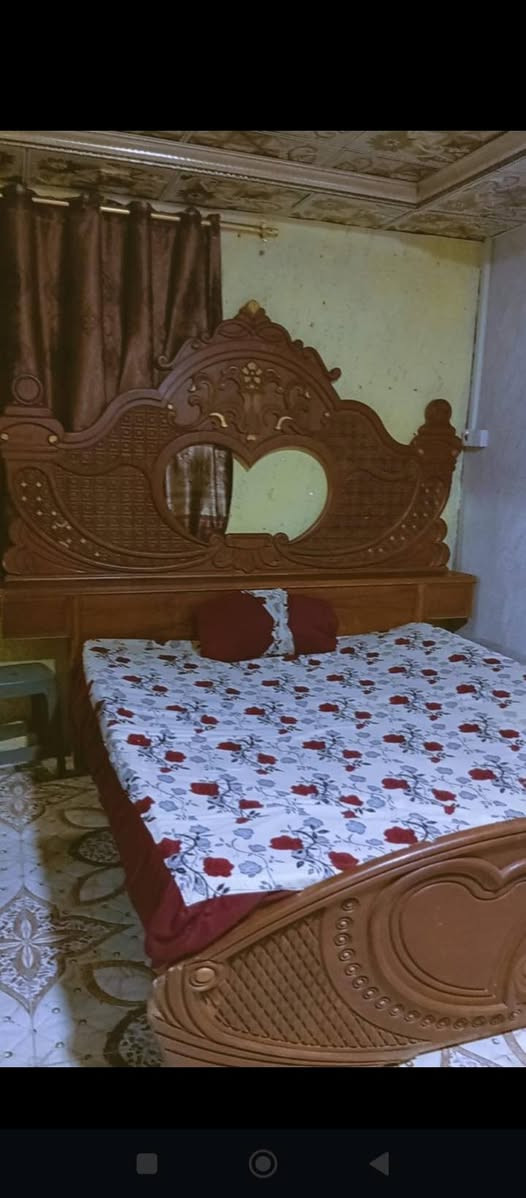 السلام عليكم تواصل واتساب سعر الغرفه 750 بيها مجال ***********
