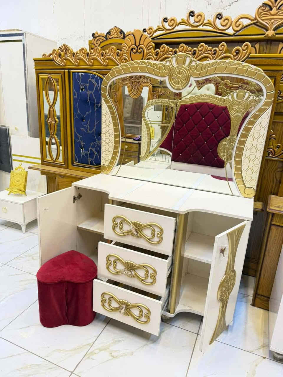 غّرفه تركيه 9قطع سعرها 750قفل ويا التوصيل والشد سارع بلحجزز غرفه تخبل سككك هايدروليك موديل نازك للــتواصل علـى الـواتـســاب فقط غير متواجده ماسنجر ☎️***********
