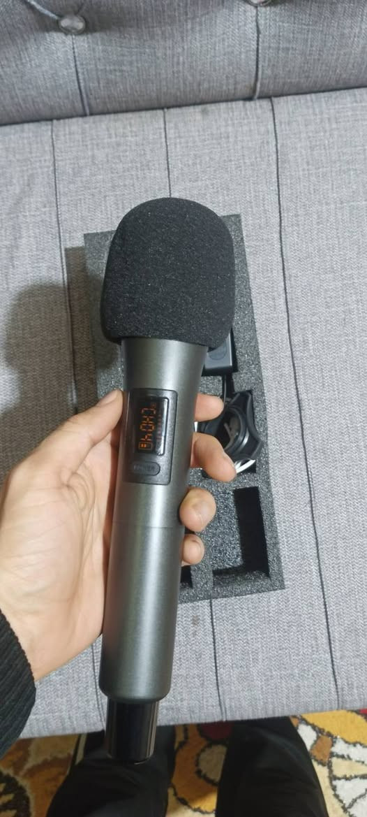 لاقط صوت مايك احترافي اصلي من شركة تونر - tonor المعروفة بجودة المنتجات الصوتية
اخوان هاذ المايك وايرلس ( لا سلكي ) شرط الفحص و التشغيل 
يشتغل ع الشحن كامل ملحقاته ويا 
سعره فقط 30 الف و التوصيل مجاني لكافة محافظات العراق


**إذا كنت صاحب هذا الإعلان وتريد حذفه لأي سبب، رجاءا أرسل رسالة إلى الدعم الفني**