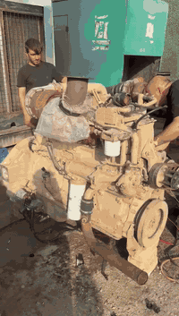 السلام عليكم محركات كمنز ٥ اونص انجكتر دهن ابلادي مولد موديل ٢٠١٤ التواصل ***********
