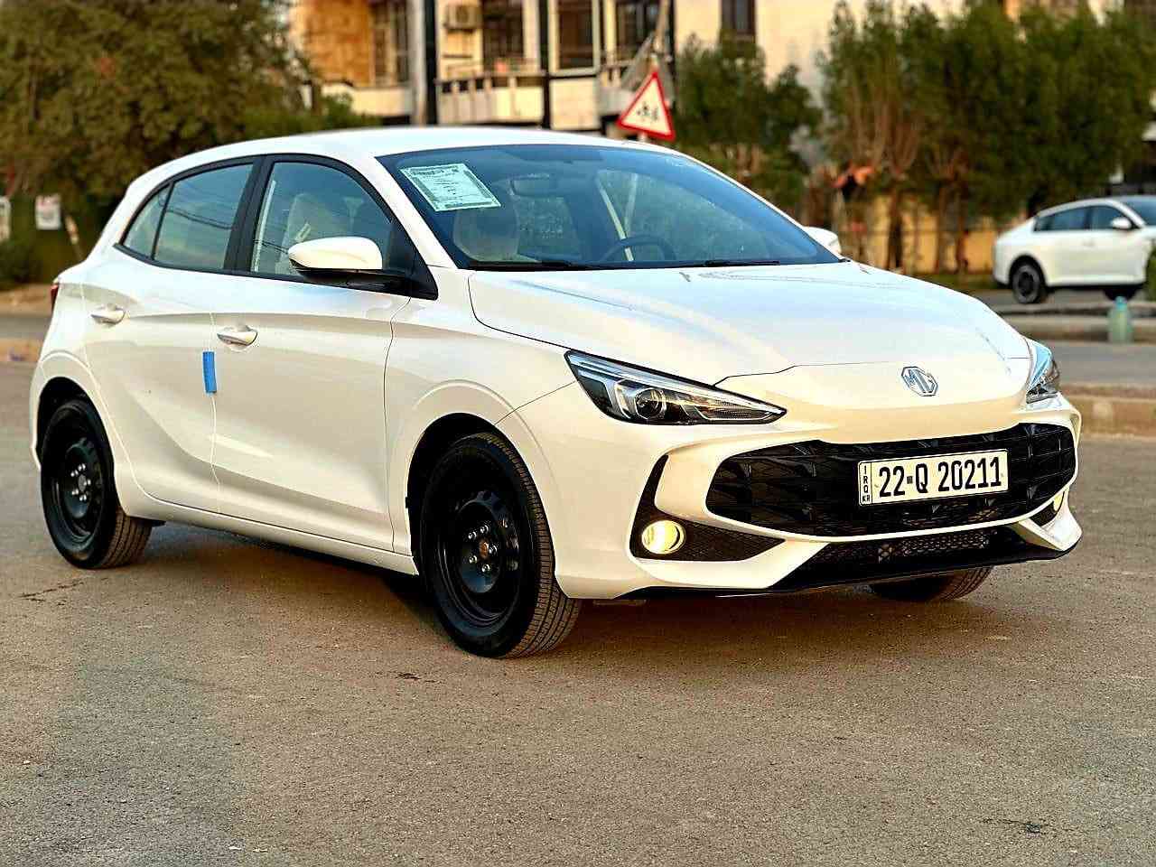 السلام عليكم             MG3
2025 رقم اربيل بآسمي تحويل مباشر 
***********
بضمان 6 سنوات + 200 الف كيلو متر  
‎السيارة رقم اربيل باسمي 
‎المحرك 1500 تنفس طبيعي 
‎كير اوتماتيك 
‎شاشة ابل كار بلي واندرويد 
كامره خلفية
تحكم ستيرن جهتين 
لايت + بك لايت Led
بلوجكترات امامية
اشاير بالمري الجانبية 
لايت عدسة 
‎حساسات خلفيه
حساس ضغط اطارات
 4 جام كهرباء
السياره زيرو ماشيه 4 
السيارة بعدها بلازكات الشركة زيرو 
السيارة ترقيم جديد بأسمي اربيل 
تحويل ثاني يوم مكان السيارة بغداد الكرخ 
الاستفسار ***********
