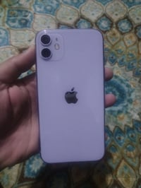 ايفون ١١ • فحم • مقفل