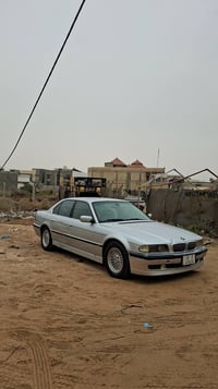 بي ام 740i • V8 • كربلاء