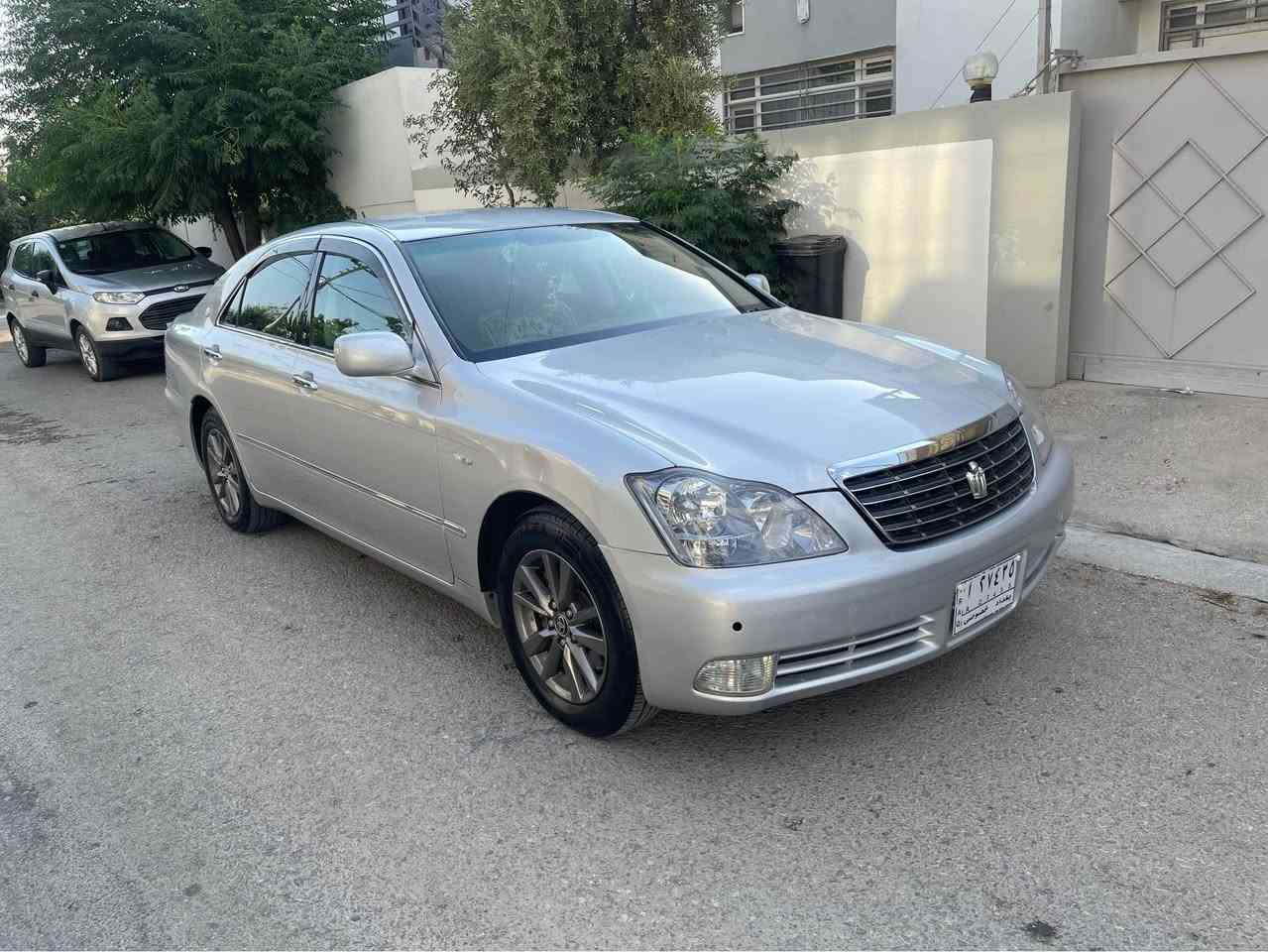 toyota crawn 2005
شاهينه براوه يه  ٤٥$
كاميره و شاشه و به سمه
دوو دوكمه يه 
كيرومه كينه بجوك 180
ده عمو ليدراو بوياخ به شه رته
ته بريدو كه رمى به شه رته بريكى به سراوه
كيرو مه كينه ى به شه رته *********** السليمانية, العراق
