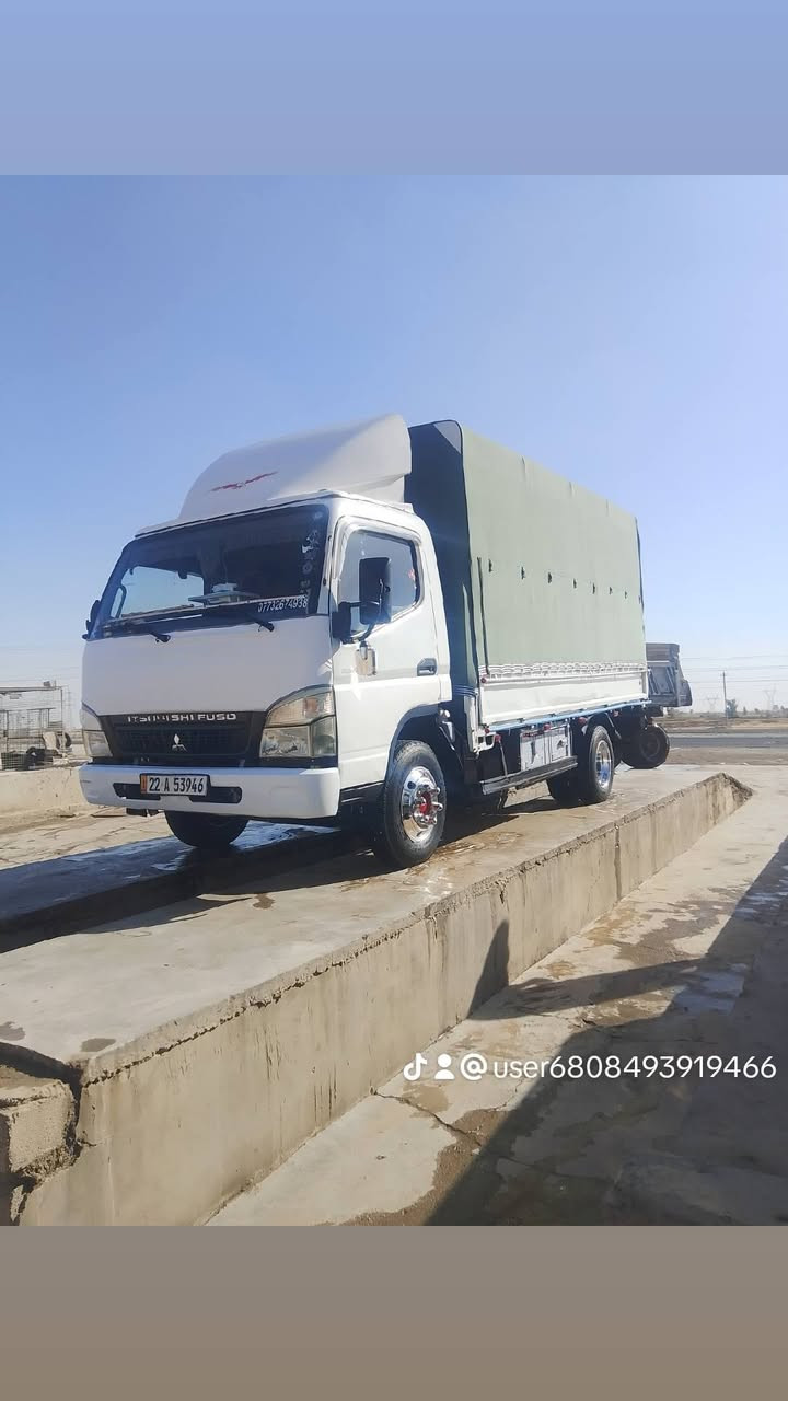 السلام عليكم كنتر الفين 2007مكفوله من الضربه والصبغ مكفول كير ومكينه وكسن وشاصي تخم تاير برجستون جدد تبريد شغال سياره جاهزه الخير رقم دولي جادر جديد ثلاجه جديده وياله كروم مكان السياره بغداد مدينه الصدر ***********.  حته ذا مراوس مديل حدث ونطي فرق
