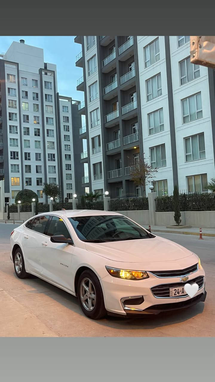 ماليبو 2017  السعر بلاش 95  ومجال 
رقم دهوك الجديد سنوية جديد 
مكان السيارة دهوك 
السيارة بدون صبغ فقط جاملغ خلفي صبغ 
وبيها تعديل بارد بل باب 
سيارة نضيفة وعلئ أيد وحدة
ماشية 100 مايل  كير ومحرك وتبريد بشرط
تخم تاير جديد 
سعر بلاش95  ومجال بسيط *********** وتساب كورك اتصال دهوك, العراق
