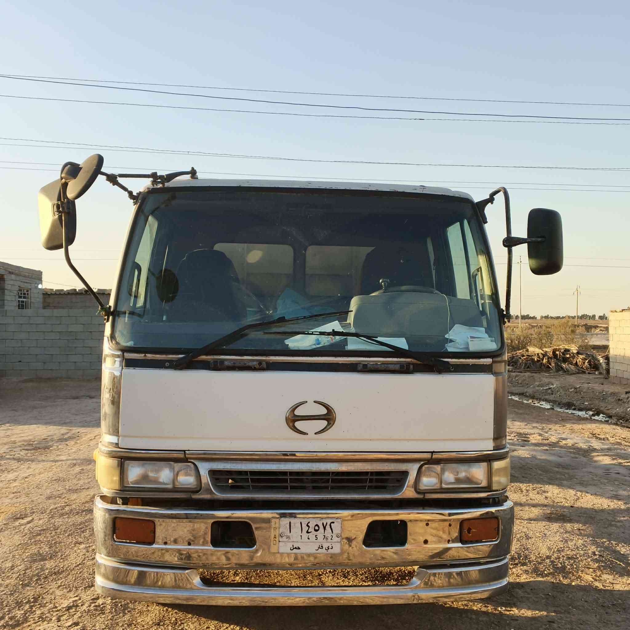 سلام عليكم للبيع هينو انكر مكينه 80 عادي رقم ذي قار طول 6 وربع مطوله السياره موديل 92  سياره جاهزه للعمل التصال واستفسار مزيد ***********
