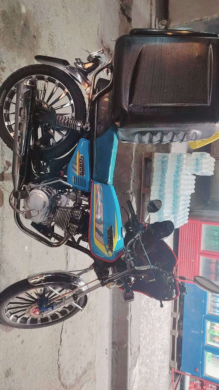 دراجه سونك 2024 نهايته بشهر 12
محرك 200 ما مفتوح كفاله  دراجه كلشي ما بيه فقط قلوب امامي بس حاط لدات والخلفي مكسور فقططط

ماشيه 3000الاف ما متعوبه 

السعر 750  لمو شراي لا يطب
*********** 

مكان بغداد. مدينه الصدر
