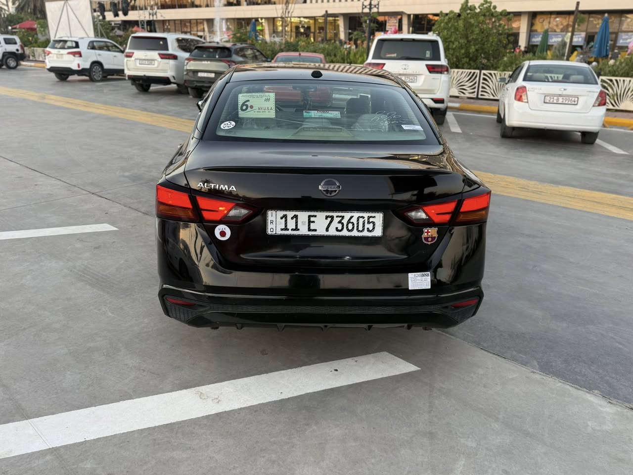 🚗 للبيع نيسان ألتيما. 2020  S   🚗
وارد أمريكي / رقم بغداد   بأسمي شرط التحويل  رقم الدولي الجديد هزه وفحص  كله جديد
محرك مكفول 🔧 / كير مكفول
تخم تايرات جديد مبدل
باتري جديد
صدر ع الوكاله كامل 
 حادث السياره طخه بسيطه يم الرقم الخلفي فقط والباقي كفاله عامه شرط  بدون ارباك بدون تبديل بدون فتح بجم كبس ع وضع الشركه  موضح بل 
  سونار  صفاح موس مكفوله كفاله عامه ماشيه 76mi    (باقي السيارة وكالة)
مواصفات السيارة S بس مواصفات خاصه تجي داخل ابيض شاشه جبيره كشن كهرباء. 
محرك 2.5 لتر / 4 سلندر اقتصادي وقوي تنفس طبيعي 
شاشة لمس وسطية 8 إنج مع بلوتوث و USB وكار بلي  
سستم كامل سبورت رياضي 
كاميرا رجوع خلفية 
كشن جلد + كهرباء
نظام سبورت
لايت زنون +لد نهاري 
ستيرن رياضي D + كاربون فايبر 
بصمه تشغل وبصمه ابواب
مثبت سرعه  
رادار امامي وخلفي وجانبي 
توقف ذاتي وخروج ع المسار 
نظام أمان حديث (ABS / Airbags)
تصميم أنيق ورياضي بلون الاسود القطران      
سيارة كاملة مكملة تجي تفحص وتشوف بعينك كعدتها حلوه وسيارة ما تصرف عليها كلشي سعر 130 وبيه مجال جدا بسيط   
مكان السياره ديالى بعقوبه   
***********
