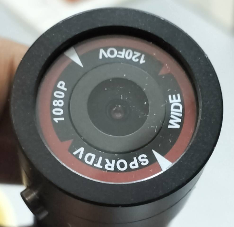 السلام عليكم ... السعر (30) ... يوجد توصيل ...
هذه كاميرا رياضية (Sports Camera). 
مصممة لتصوير الأنشطة الخارجية والرياضية.
تتميز بمتانة عالية غالبًا ما تكون مقاومة للماء والصدمات.
تأتي بأحجام صغيرة وخفيفة الوزن.
تستخدم لتسجيل الفيديو والصور أثناء الحركة.


**إذا كنت صاحب هذا الإعلان وتريد حذفه لأي سبب، رجاءا أرسل رسالة إلى الدعم الفني**