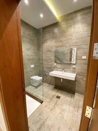 محلة ٥١٦ • ٧٠م • غرفة وصالة