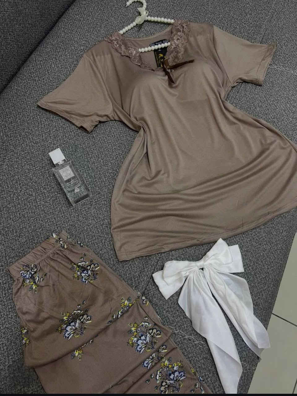 تراكات فانيلا زبده بارده السعر 8 فقط🌼 قياسات متنوعه


**إذا كنت صاحب هذا الإعلان وتريد حذفه لأي سبب، رجاءا أرسل رسالة إلى الدعم الفني**