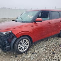 كيا سول • ٤٠٠٠٠ ميل • ضرر سطحي