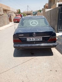مرسيدس 300E • جاهزة • رقم دولي