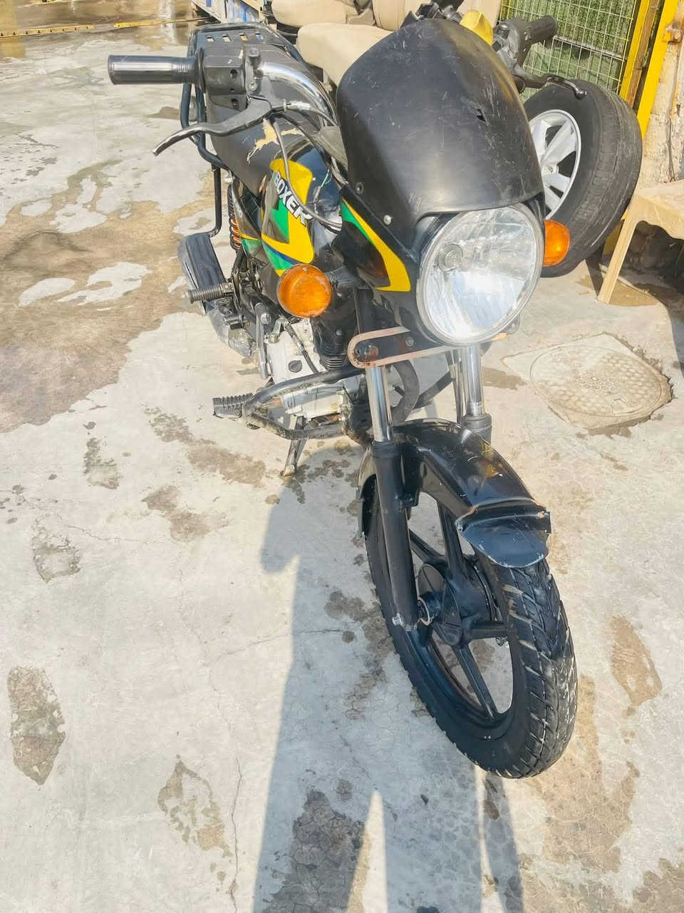 بوكسر كلاسك ٢٠٢٢ نازله بل ١٠ ماشيه ٥٢  <مجفت> وبيهه دخانه بعدهه من تحنه تروح دخانه اوراق كاملة كله مكاتبة بنفس اليوم اسويلك ٩٥٠ وبيه مجال الشراي  مكاني بغداد الكرخ الاتصال الامري موجودات <وياها صندوك الجبير مال دلفري ونقصهة  يده مال بريك الامامي طاكه وعندك ستنان صفح طاك وبيهه راجز مال سلف هم كم شغلة نواعم❤️‍🩹
 كهربايتهه كلهه شغاله خط *********** واتساب ***********
