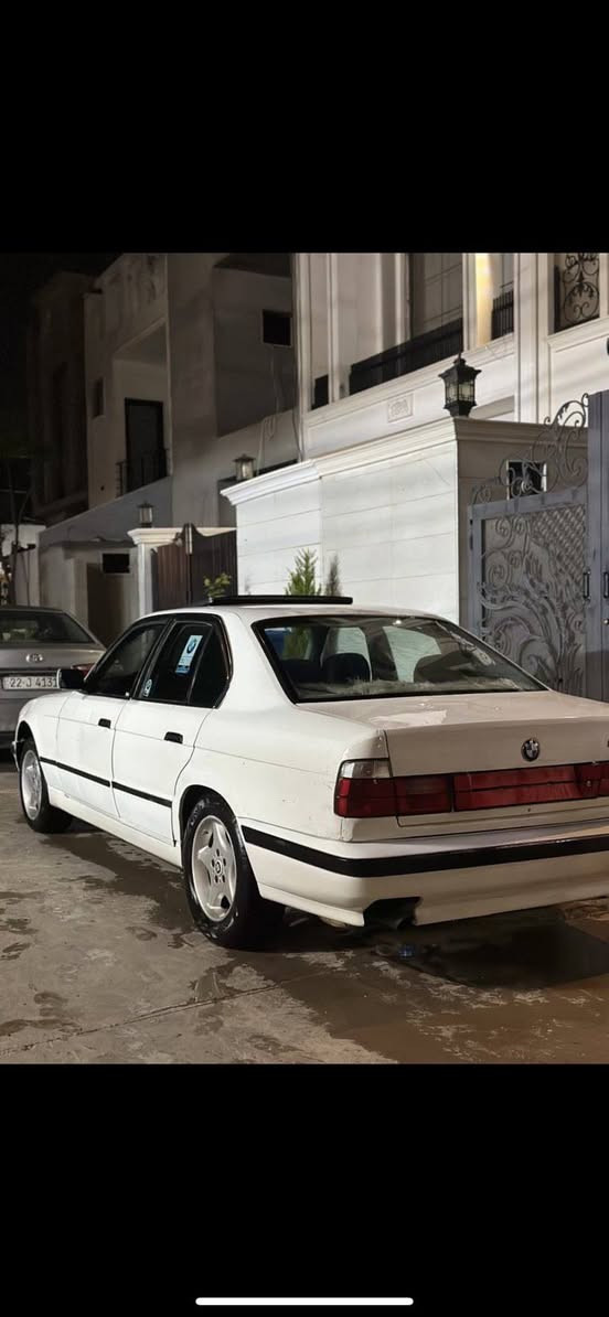 بۆ فرۆشتنی خێرا  BMW مودیل 1991تبرید سلایت چوار جام کهربایی پێنج ویل کپ 520iگێر عادی بێ کێشەیە ئەولیات بەشەرتی حجز قەرز
  ژمارەی موبایل ***********
واتس اب ڤایبر أربيل, العراق

