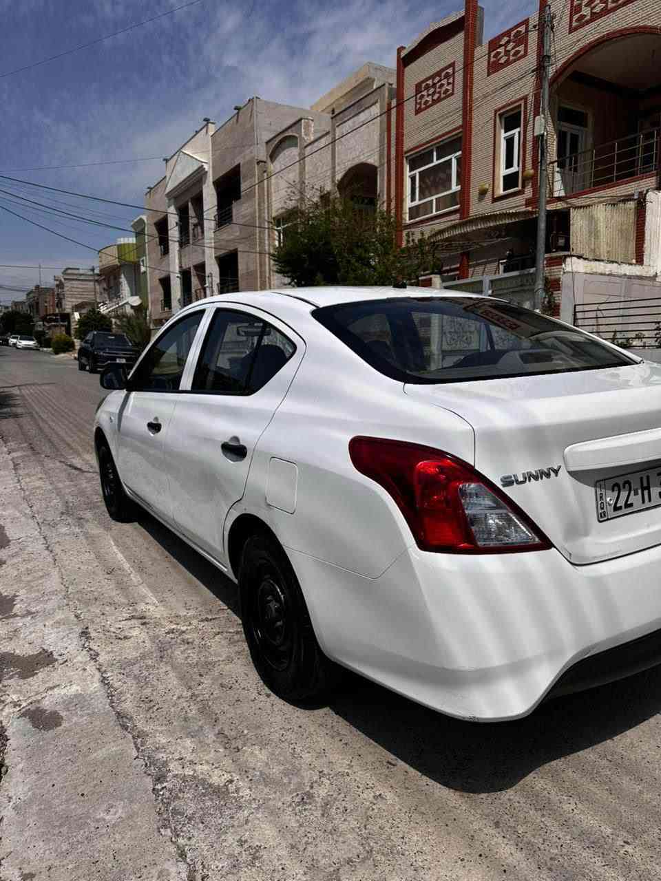 نيسان لاكشميباي ٢٠١٥ سايارةكة دينار مةسروفي نية رةقةم سةنةوي نوئ سفري هةوليرة گير مةكينة بةشةرت يةك چاملغ بؤياغ نرخ (٨٩) مةجال (واتساپ ***********)كورةك *********** أربيل, العراق
