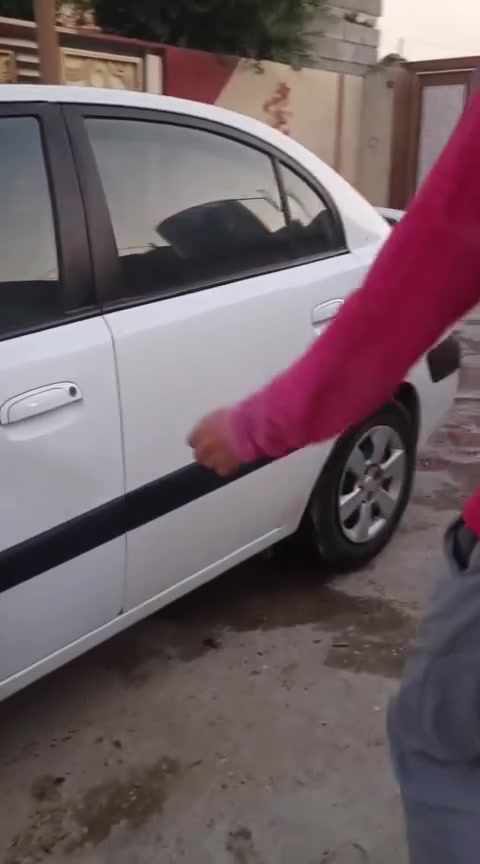 السلام عليكم كيا ريو 2008 بيها صبغ قطعتين بدون دواخل بجم خلف كبس كير محرك شرط مكان السياره موصل الرشيديه سعر 88 بمجال ***********
