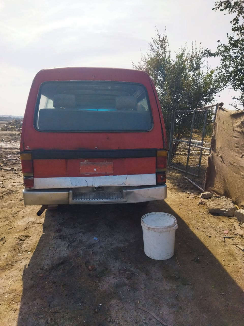 سلام عليكم هاسة للبيع السعر 17 وبها مجال اتصل ***********
