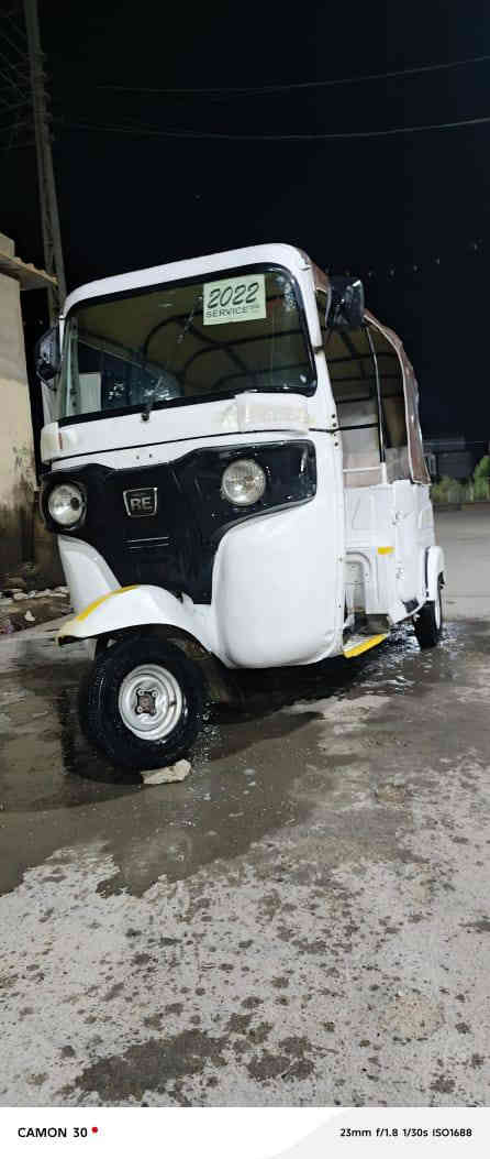 تكتك للبيع 21 رقم بصره تحويل ثاني يوم لوحاته انكليزي بيه بارد بسيط المحرك كفاله السعر 6و300بيه مجال 
       ***********
