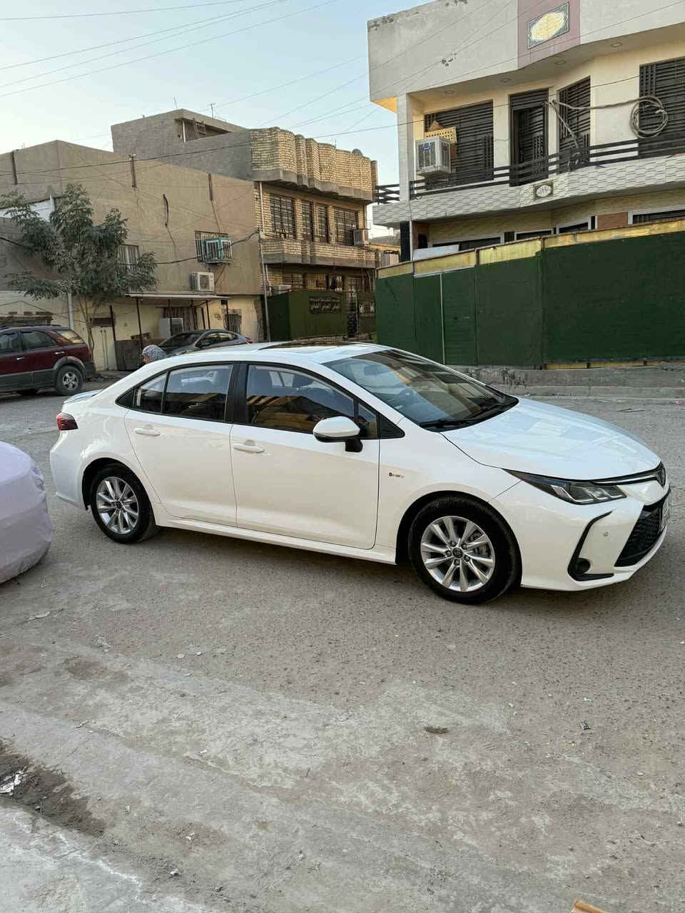 السلام عليكم 
للبيع او مراوس حسب القناعه 
كورلا هايبرد 2024
خليجي مكفولة كفالة ماعده الدعامية مبدلة فقط

كهرباء وبانزين فتحة وبصمة ومكينة 1800 وكشنات جلد 
وسايد بريك بصمة وتحديد مسار ورادار امامي وتوقف ذاتي 
وشاشة الكبيرة وكامرة دوارة ويل كروم ماشية 28 السيارة بعدهة على وضع الشركة تخم تاير جديد 

السعر 147 وبيهة مجال
 مكاني بغداد الدولعي 
***********
