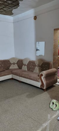 تخم قنفات حرف L للبيع 6 قطع 10 مقاعد السعر 250 الف وبيه مجال بسيط  078...