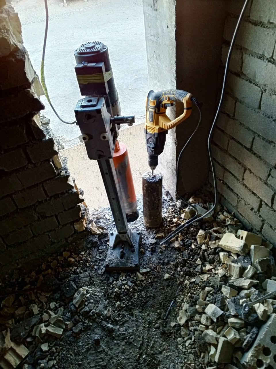 جاهزون في اي وقت التثقيب جميع الكنكريت *********** رقم
