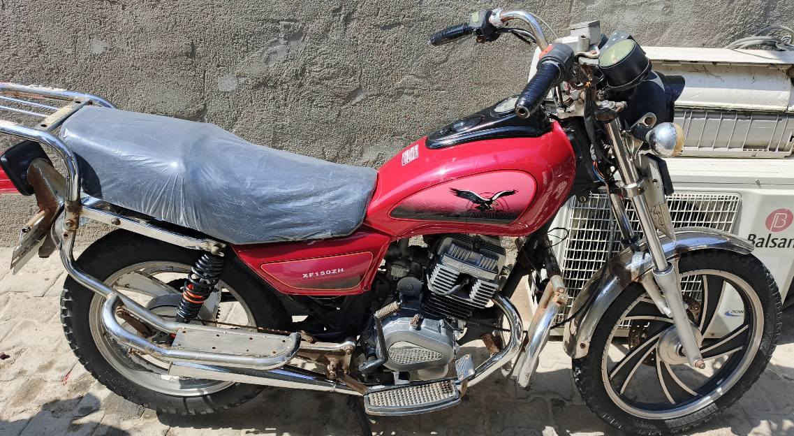 السلام عليكم دراجه هارلي للبيع رقم انكليزي سنويه جديده تحويل ثاني يوم دراجه حلوه مرتبه تايرات جدد مكينه ما بيه تبخير بيه نقوصات قليله السعر مليون 150 وبيه مجال مكانها البصره رقمي *********** البصرة, العراق
