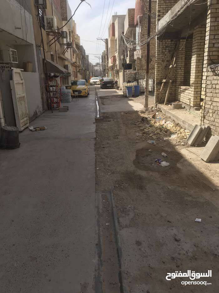 السلام عليكم 
قطعه ارض زراعي للبيع 60م واجهة 5الا ربع سند 25
بيت سعيد حي تونس ثالث قطعه عن شارع المخازن بين سريع محمد القاسم و سريع القناة خمس دقائق مشي عن شارع 600المنطقه كل الخدمات 
موجود تبليط وكهرباء وماء و مجاري سعر متر مليون ونص 
الاستفسار ***********
