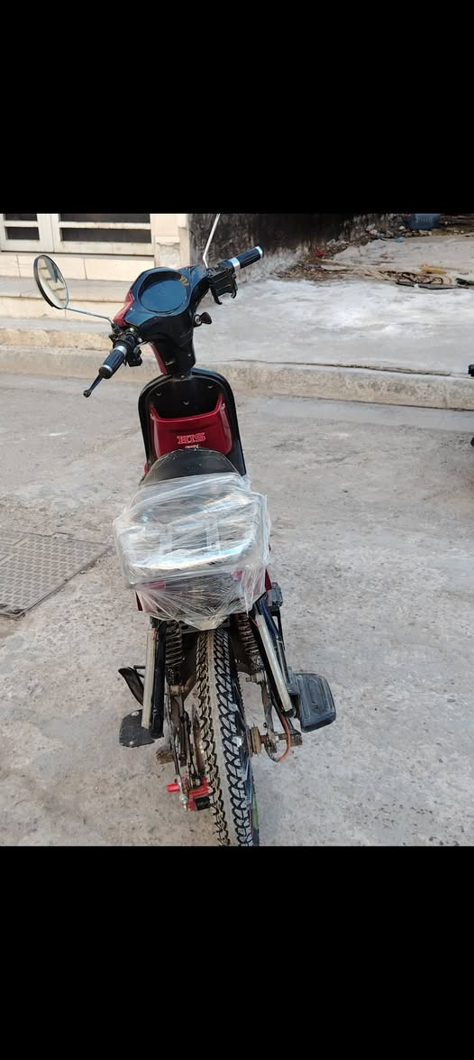 سلام عليكم درجة شحن للبيع الدراجه نضيفه كلش نقص بطاريات القديمات موجودات بيه الرقم للاستفسار ***********
